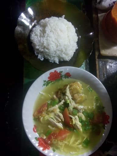 Soto Ayam Plus Nasi